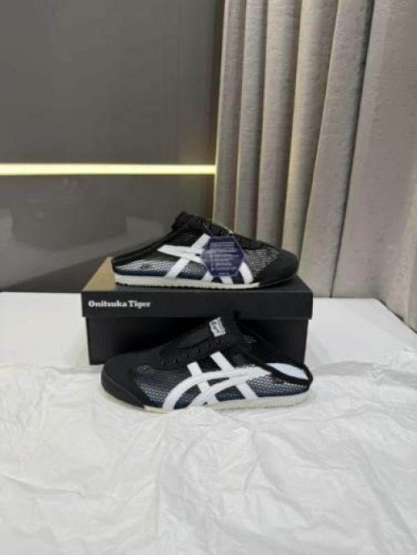 Onitsuk_a Tiger Mexico 66 Triple Black 225