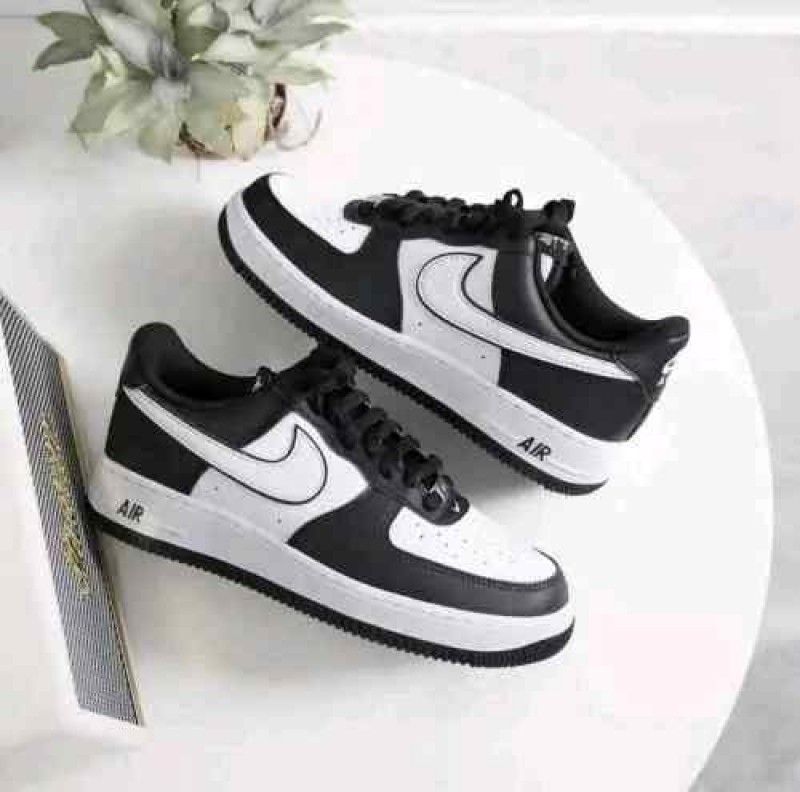Nikkee airforce 1 low panda