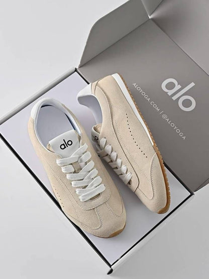 Alo Yoga Sunset Suede Sneakers Beige (