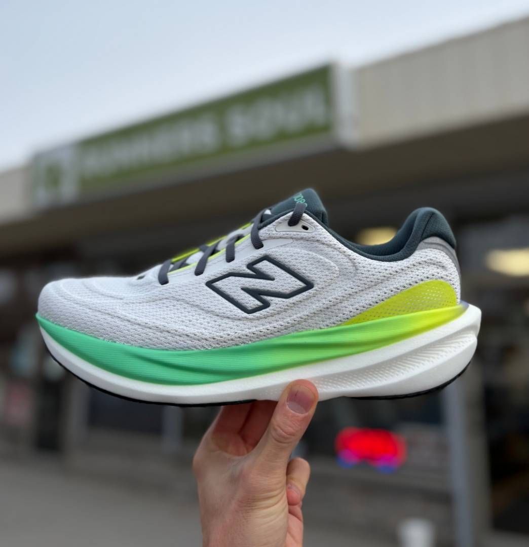 Neww  balance  1080 v15 running shose