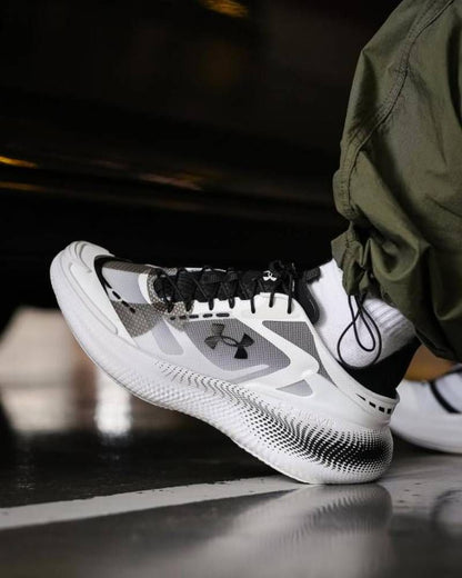 Under Armouur UA Echo SlipSpeed Black White