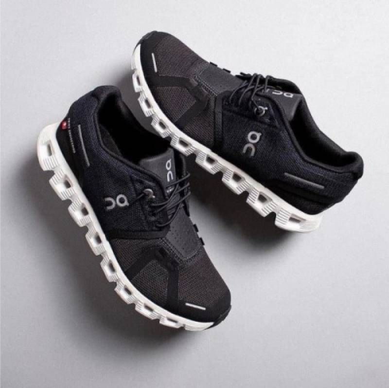 On cloud 5 nova black white on sale   05