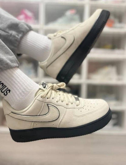 Nik. Airforce 1 07 Lv low Light khaki Sneaker