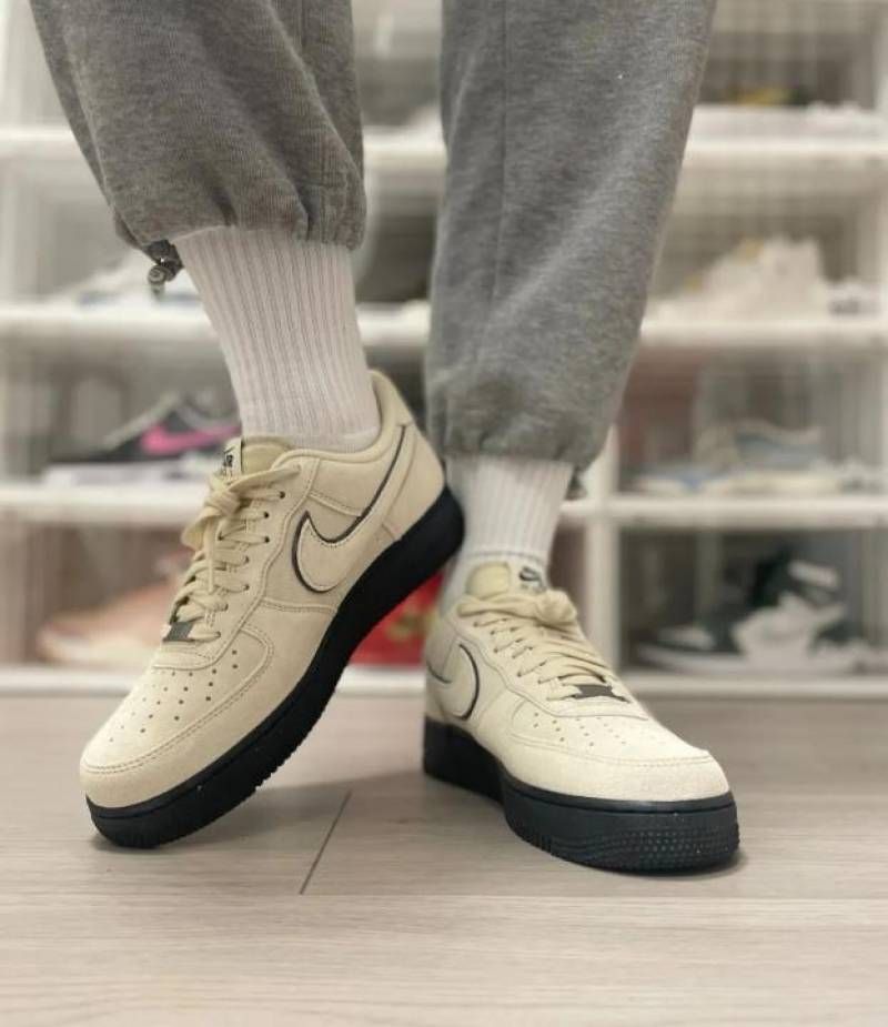 Nik. Airforce 1 07 Lv low Light khaki Sneaker