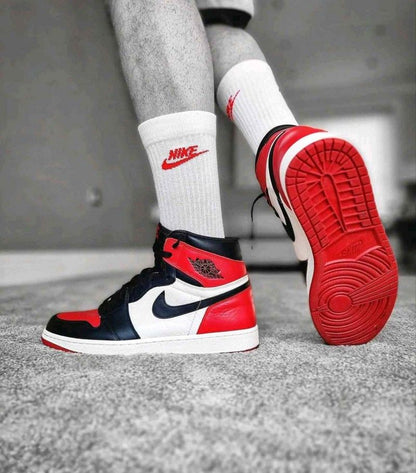 Air Jordan 1 Retro High OG Bred Toe Red semi ua