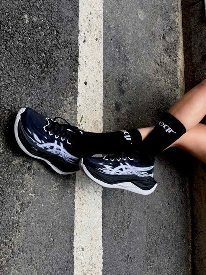 Asiccss Superblast 3 black white