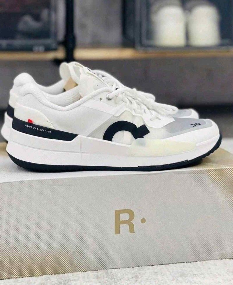 On Cloud Running The Roger Pro 2 Clay